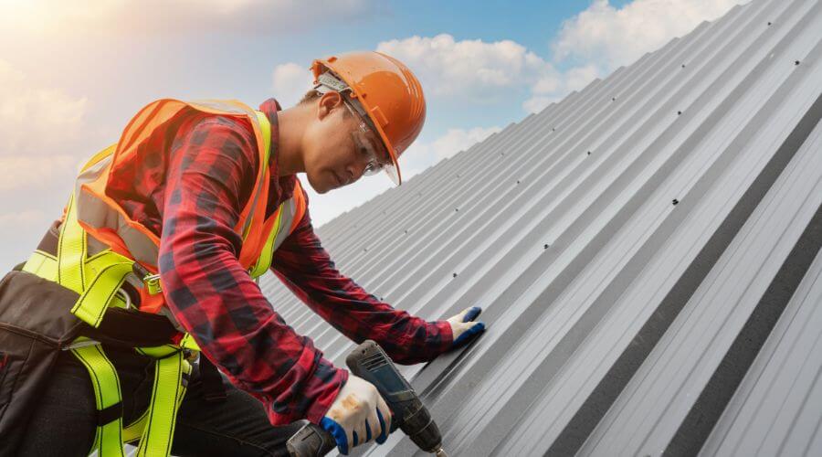 Professional gutter cleaning in Hurlock, MD